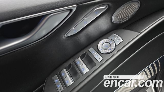 Genesis G80 (RG3) Gasoline 2.5 Turbo AWD 2022 — фото 33