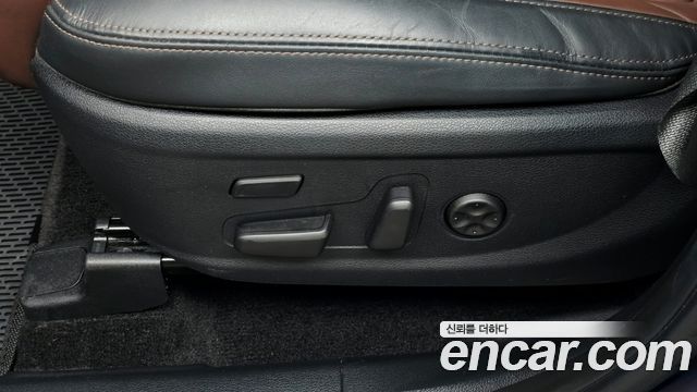 Hyundai Santa Fe (TM) Gasoline 2.0T 4WD Inspiration 2019 — фото 33