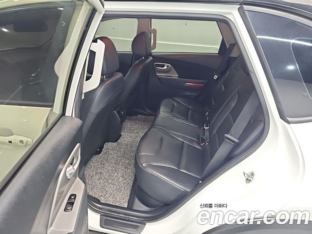 Kia Niro Plus Air 2023 — фото 16