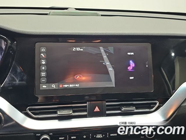 Kia Niro Plus Air 2023 — фото 18