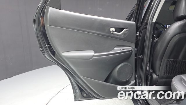 Hyundai Kona 1.6 Turbo 2WD Modern Art 2018 — фото 25