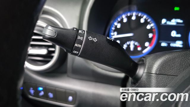 Hyundai Kona 1.6 Turbo 2WD Modern Art 2018 — фото 28
