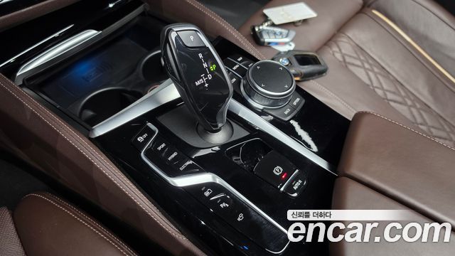 BMW 5 Series (G30) 530e M Sport 2021 — фото 9