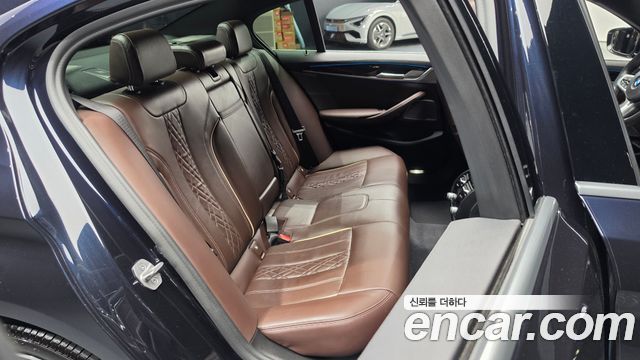 BMW 5 Series (G30) 530e M Sport 2021 — фото 12