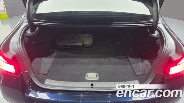 BMW 5 Series (G30) 530e M Sport 2021 — фото 33