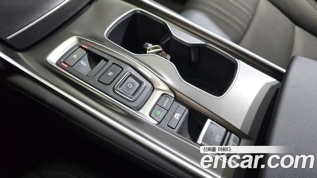 Honda Accord (X) 2.0 Hybrid Touring 2022 — фото 9