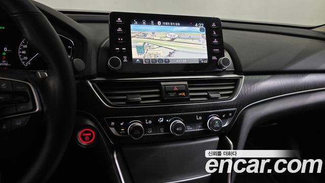 Honda Accord (X) 2.0 Hybrid Touring 2022 — фото 12