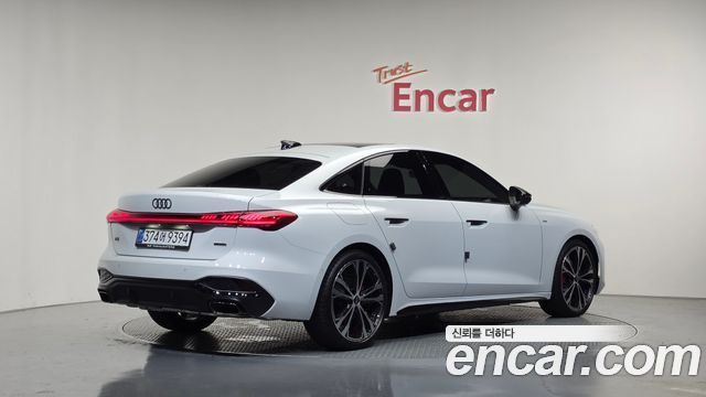 Audi A5 (B10) 40 TFSI Quattro S Line Black Edition 2025 — фото 2