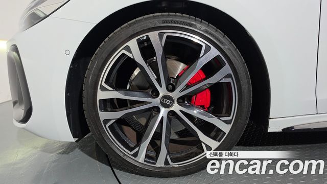 Audi A5 (B10) 40 TFSI Quattro S Line Black Edition 2025 — фото 5