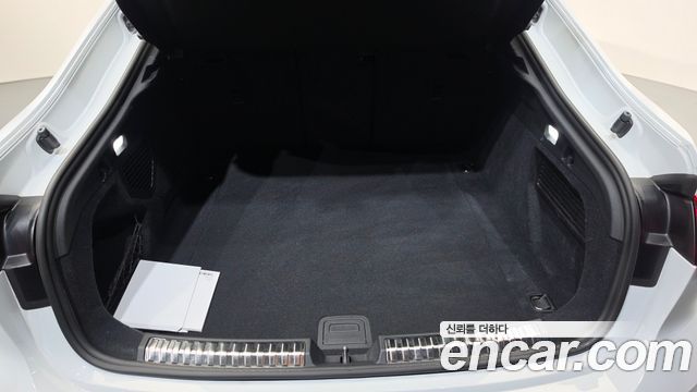 Audi A5 (B10) 40 TFSI Quattro S Line Black Edition 2025 — фото 24