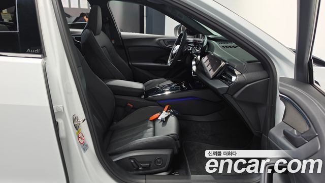 Audi A5 (B10) 40 TFSI Quattro S Line Black Edition 2025 — фото 32