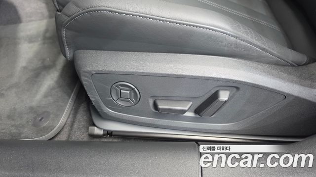 Audi A5 (B10) 40 TFSI Quattro S Line Black Edition 2025 — фото 37