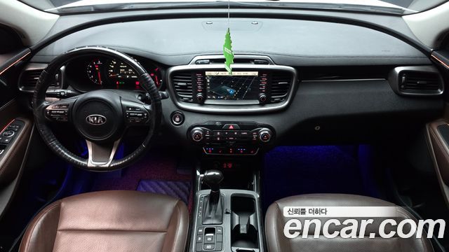 Kia Sorento Diesel 2.0 2WD Noblesse Special 2015 — фото 7
