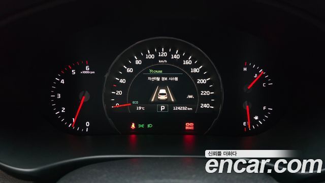 Kia Sorento Diesel 2.0 2WD Noblesse Special 2015 — фото 8