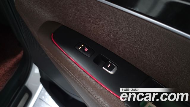 Kia Sorento Diesel 2.0 2WD Noblesse Special 2015 — фото 19