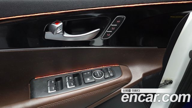 Kia Sorento Diesel 2.0 2WD Noblesse Special 2015 — фото 31