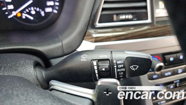 Genesis G80 3.3 GDI Luxury 2017 — фото 17