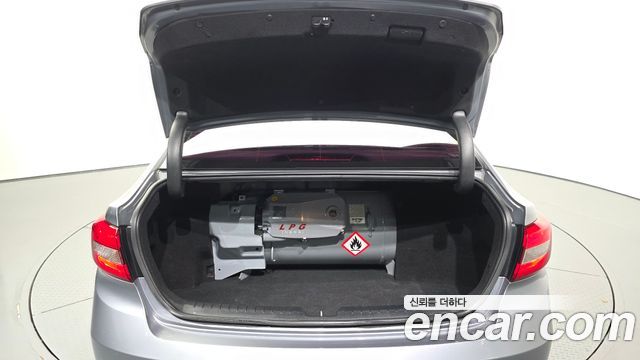Hyundai Sonata (LF) LPI Premium 2017 — фото 20