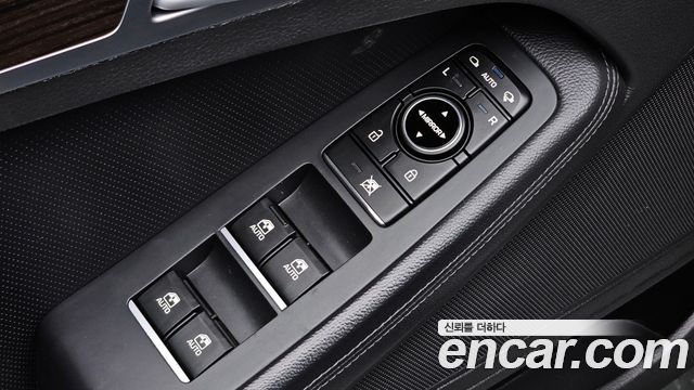 Genesis G80 3.3 GDI AWD Luxury 2018 — фото 19