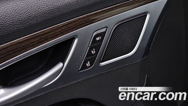 Genesis G80 3.3 GDI AWD Luxury 2018 — фото 20
