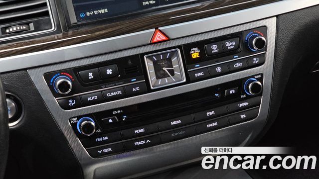 Genesis G80 3.3 GDI AWD Luxury 2018 — фото 28