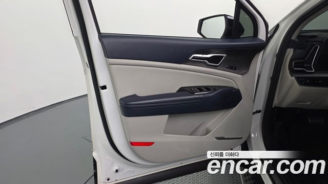 Kia Sportage (V) Gasoline 1.6 Turbo 2WD Signature Gravity 2022 — фото 30