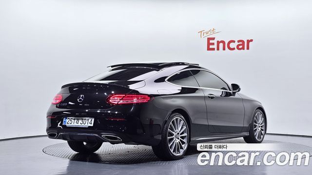 Mercedes-Benz C-Class (W205) C200 Coupe 2023 — фото 2