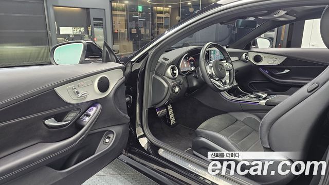Mercedes-Benz C-Class (W205) C200 Coupe 2023 — фото 10