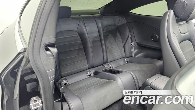 Mercedes-Benz C-Class (W205) C200 Coupe 2023 — фото 11
