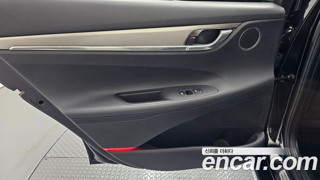 Hyundai Grandeur (IG) 2.5 Premium 2023 — фото 25