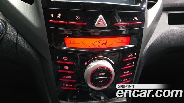 KG Mobility (SsangYong) Tivoli Armor LX 2WD 2018 — фото 16