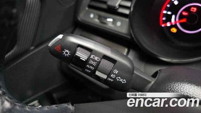 KG Mobility (SsangYong) Tivoli Armor LX 2WD 2018 — фото 28