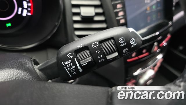 KG Mobility (SsangYong) Tivoli Armor LX 2WD 2018 — фото 30