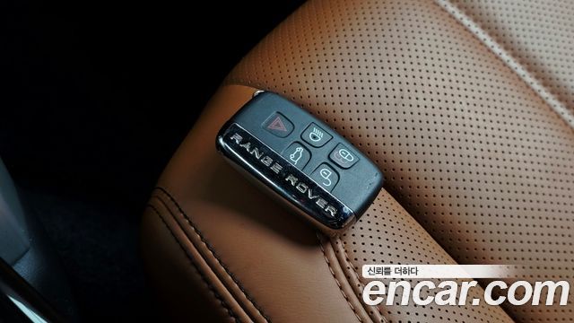Land Rover Range Rover (IV) 5.0 SC AB LWB 2017 — фото 20