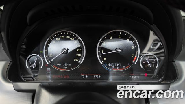 BMW 6 Series (F12) 650i Convertible 2013 — фото 8