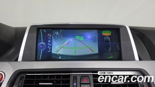 BMW 6 Series (F12) 650i Convertible 2013 — фото 19