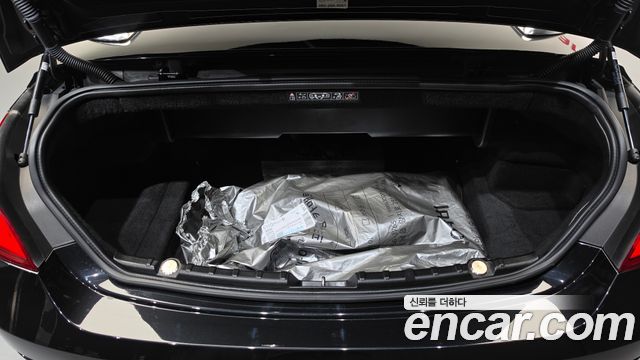 BMW 6 Series (F12) 650i Convertible 2013 — фото 23
