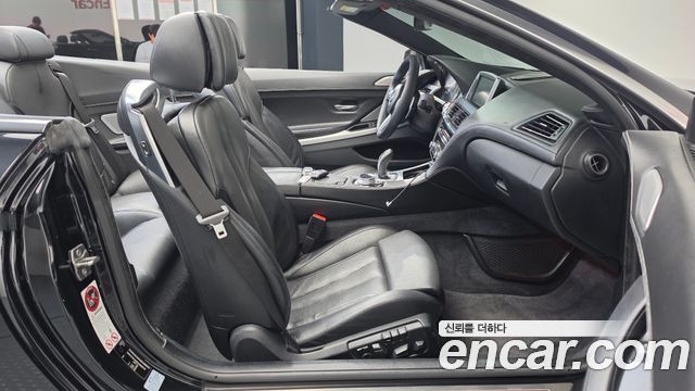 BMW 6 Series (F12) 650i Convertible 2013 — фото 32
