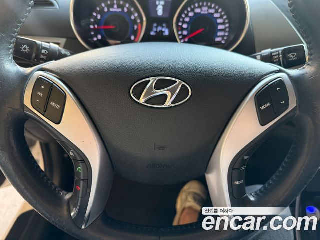 Hyundai Avante (MD) M16 GDI Premier 2012 — фото 10