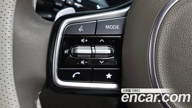 Kia Carnival (IV) Gasoline 7-Seater Signature 2025 — фото 18