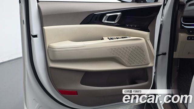 Kia Carnival (IV) Gasoline 7-Seater Signature 2025 — фото 24