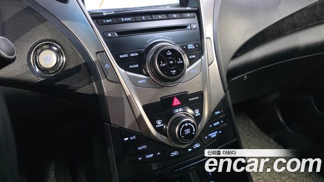 Hyundai Grandeur (HG) HG240 Modern 2014 — фото 16