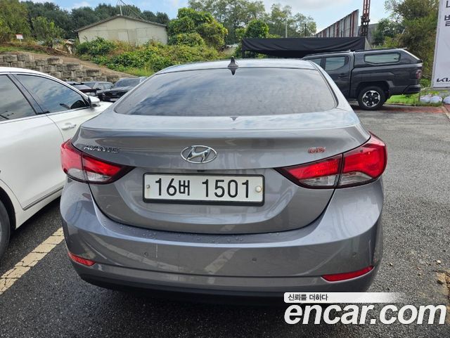 Hyundai Avante 1.6 GDi Modern Standard 2014 — фото 2