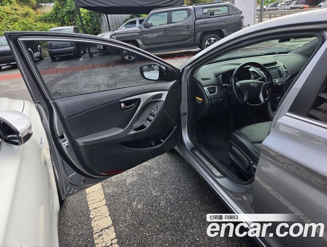 Hyundai Avante 1.6 GDi Modern Standard 2014 — фото 4