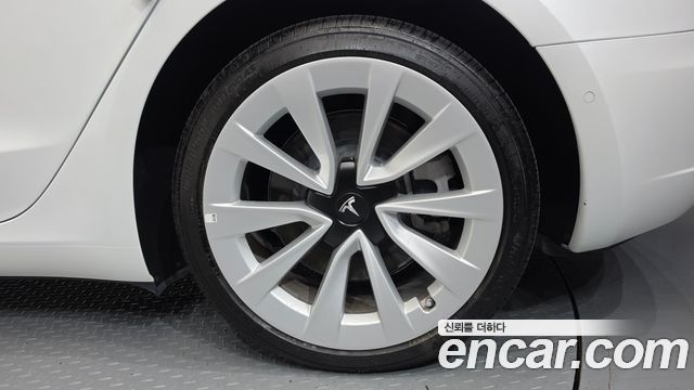 Tesla Model 3 Long Range AWD 2022 — фото 27