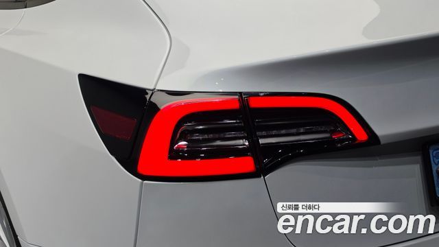 Tesla Model 3 Long Range AWD 2022 — фото 29