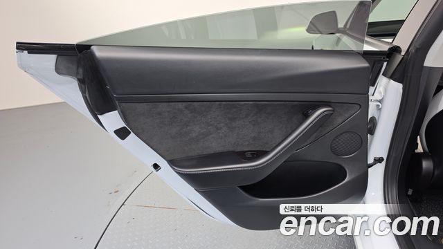 Tesla Model 3 Long Range AWD 2022 — фото 31