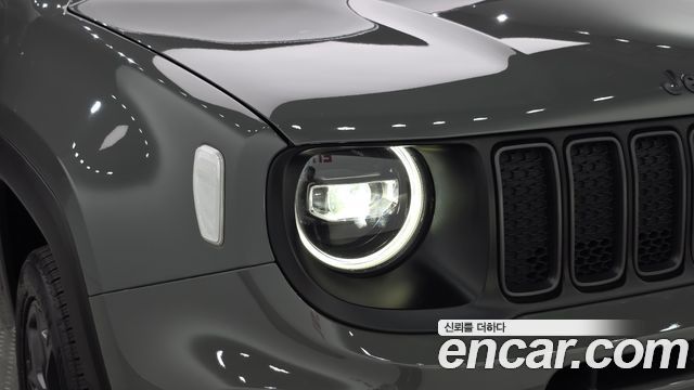 Jeep Renegade 2.4 80th Edition AWD 2021 — фото 28