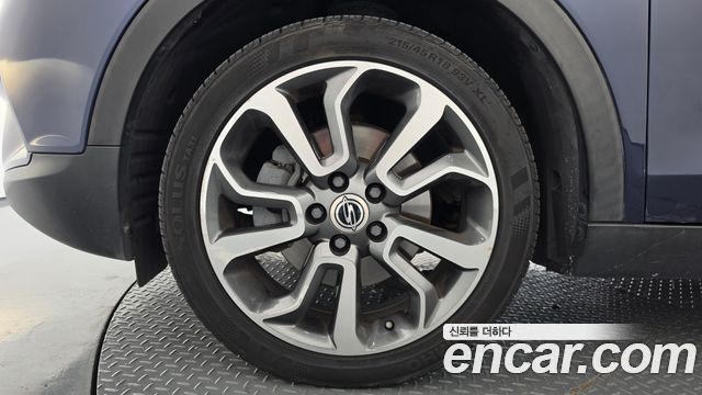 KG Mobility (SsangYong) Tivoli LX 2WD HI-DLX 2016 — фото 5