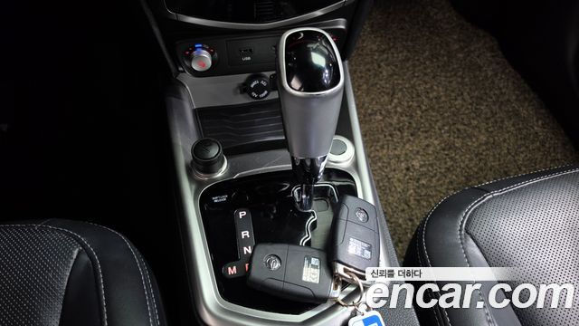 KG Mobility (SsangYong) Tivoli LX 2WD HI-DLX 2016 — фото 9